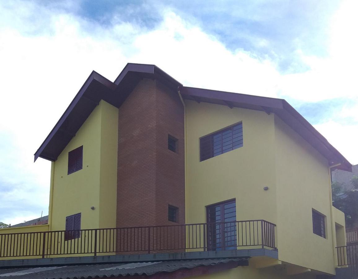 Casa Sobrado Villa Campos do Jordao Luaran gambar